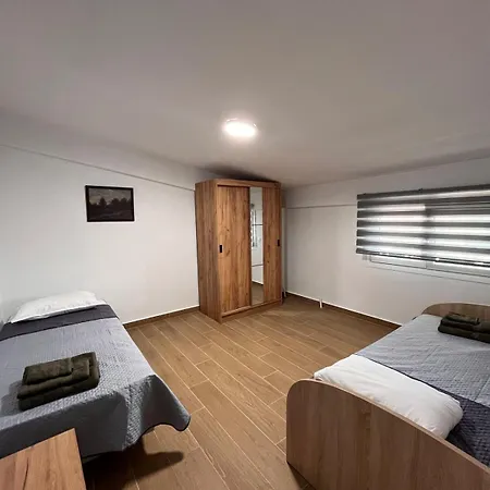 In Daire Néa Fókaia